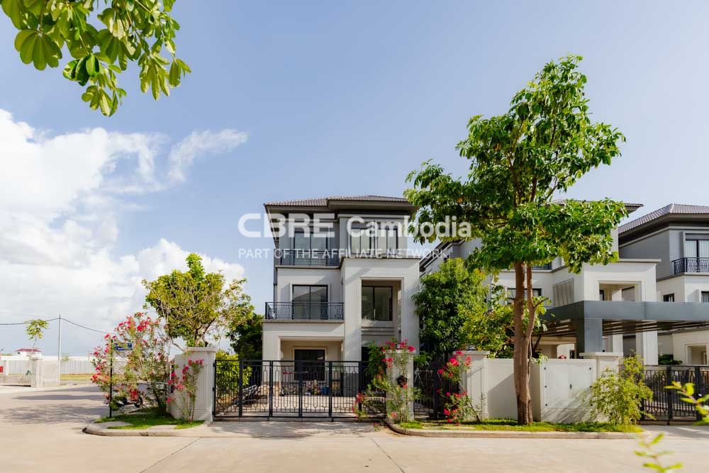 5 Bedroom Queen BII Villa For Sale – Chip Mong 50m | Dangkor | Phnom Penh