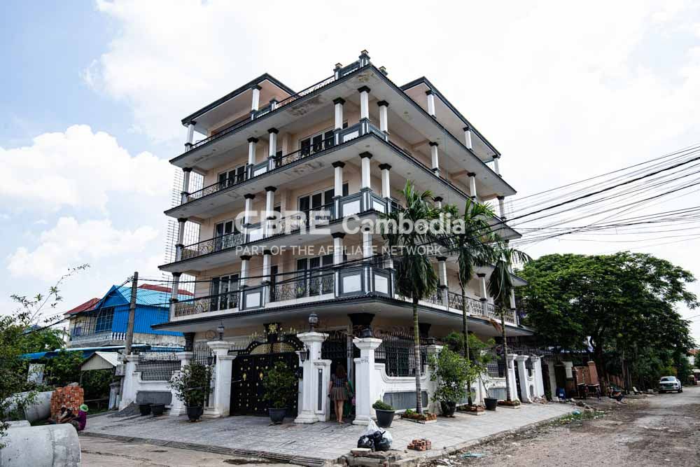 4 Bedroom Townhouse With Elevator For Sale- Chamkar Doung | Phnom Penh
